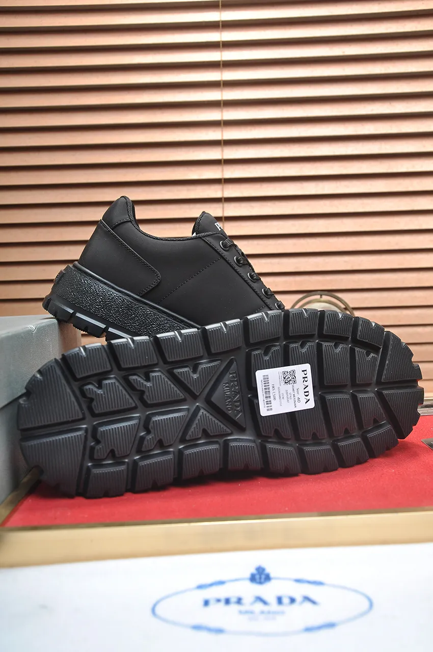 Men's shoes 💰580💶 [PRADA] Top original items, new seasonal styles, high-quality original items, top-grade high-mercerized cowhide combined with original breathable fabric + imported glue, imported stretch fabric inside with original cowhide feet, original thick outsole! Quality guaranteed! Code 38-45 (45 customized)